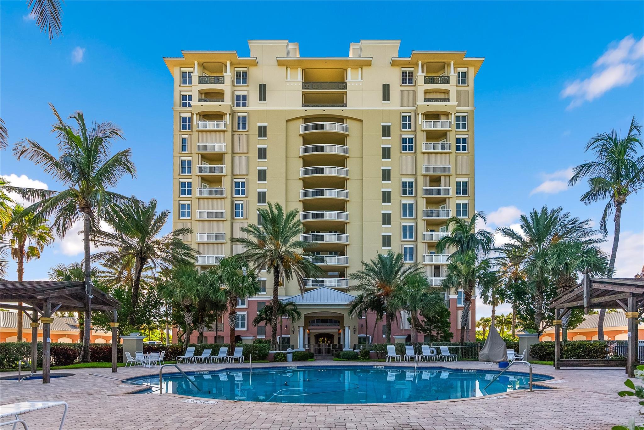 3702 N Highway A1a 1201