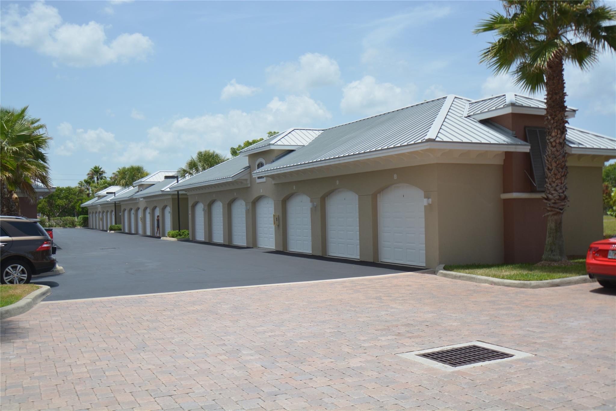 3702 N Highway A1a 1201