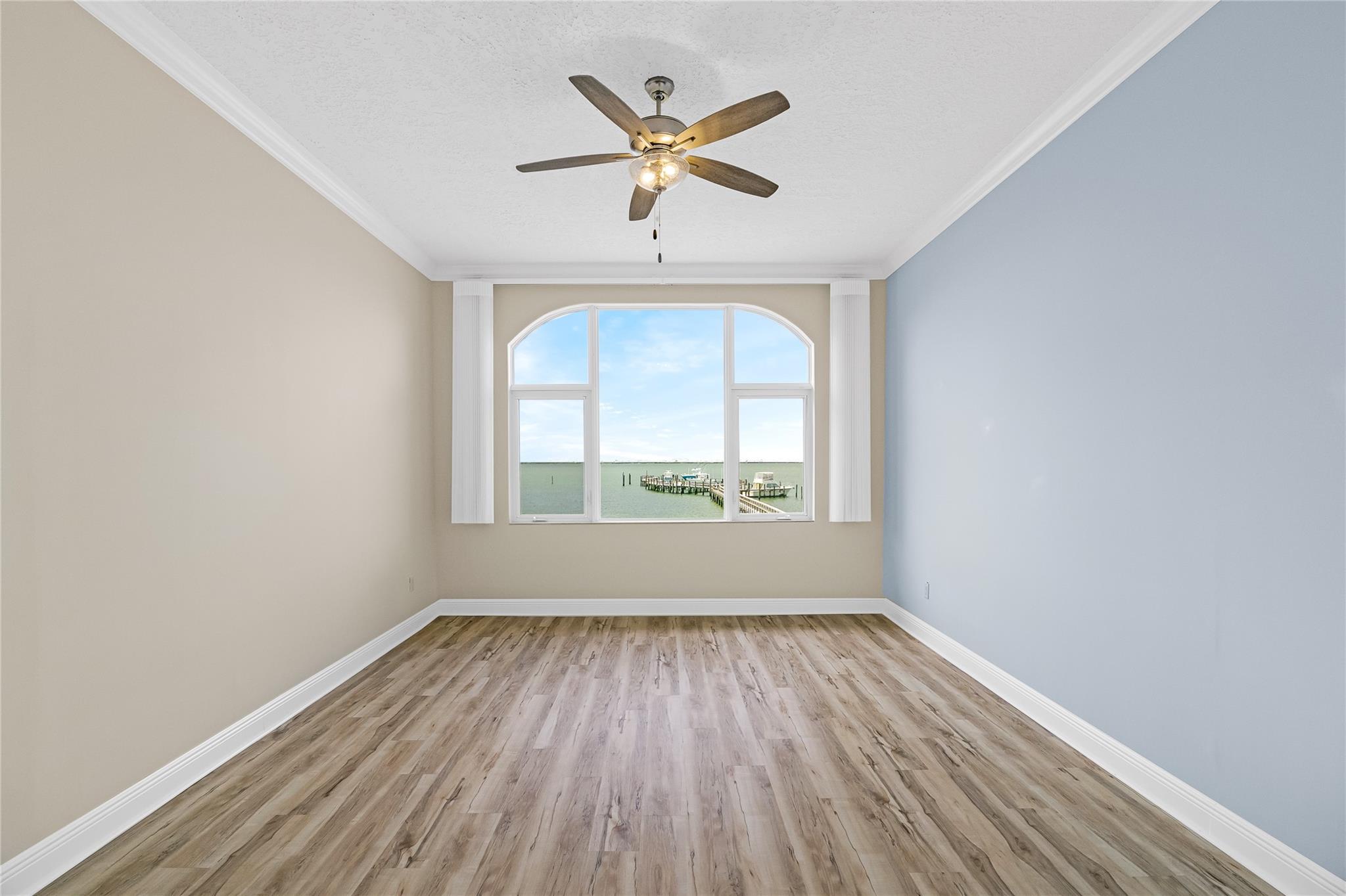 1701 Gulfstream Ave 729