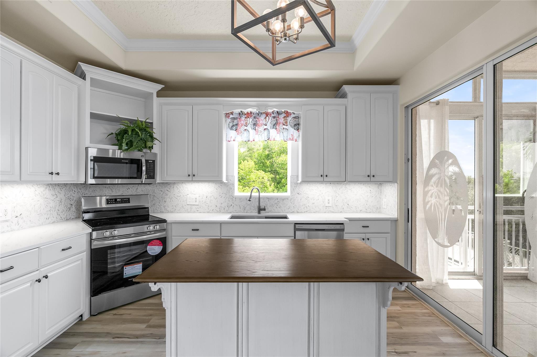 1701 Gulfstream Ave 729