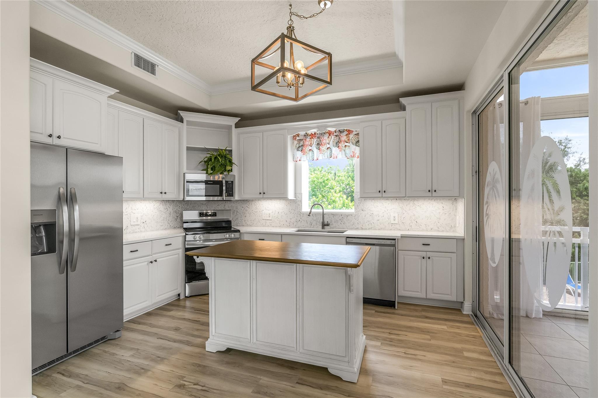 1701 Gulfstream Ave 729