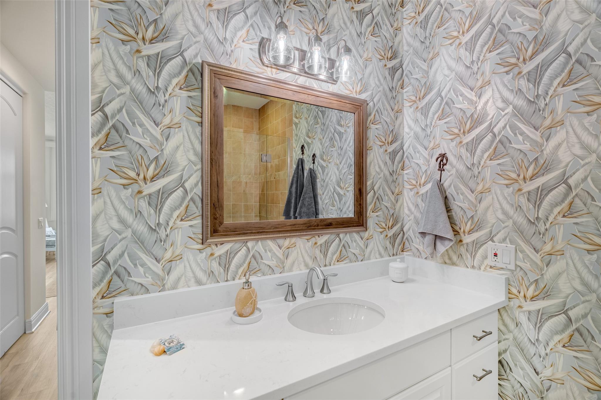 1701 Gulfstream Ave 729