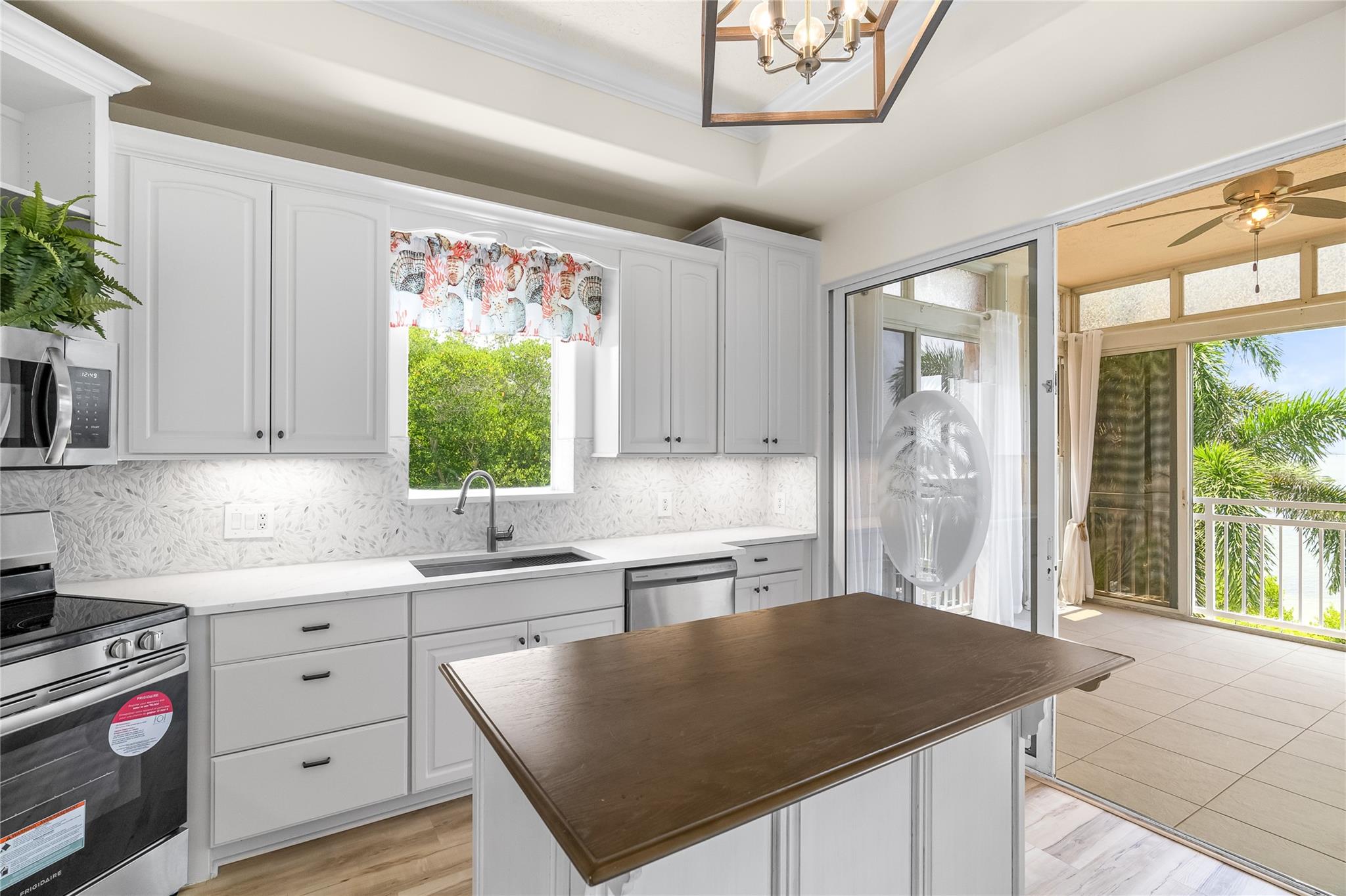 1701 Gulfstream Ave 729