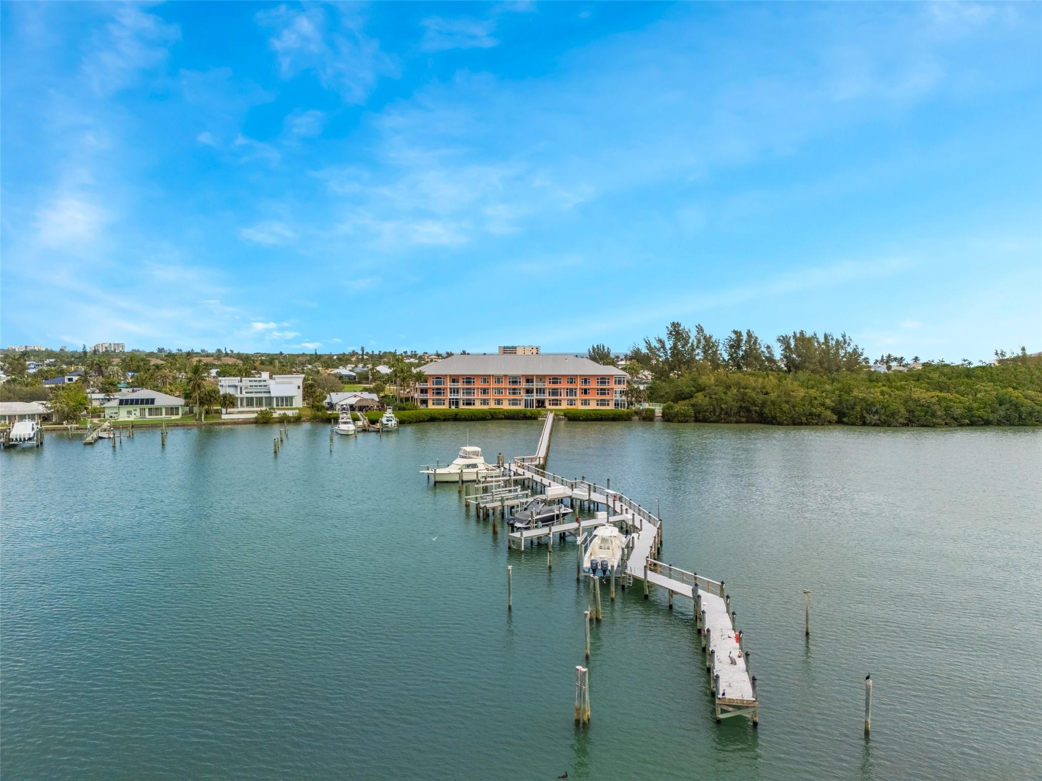 1701 Gulfstream Ave 729