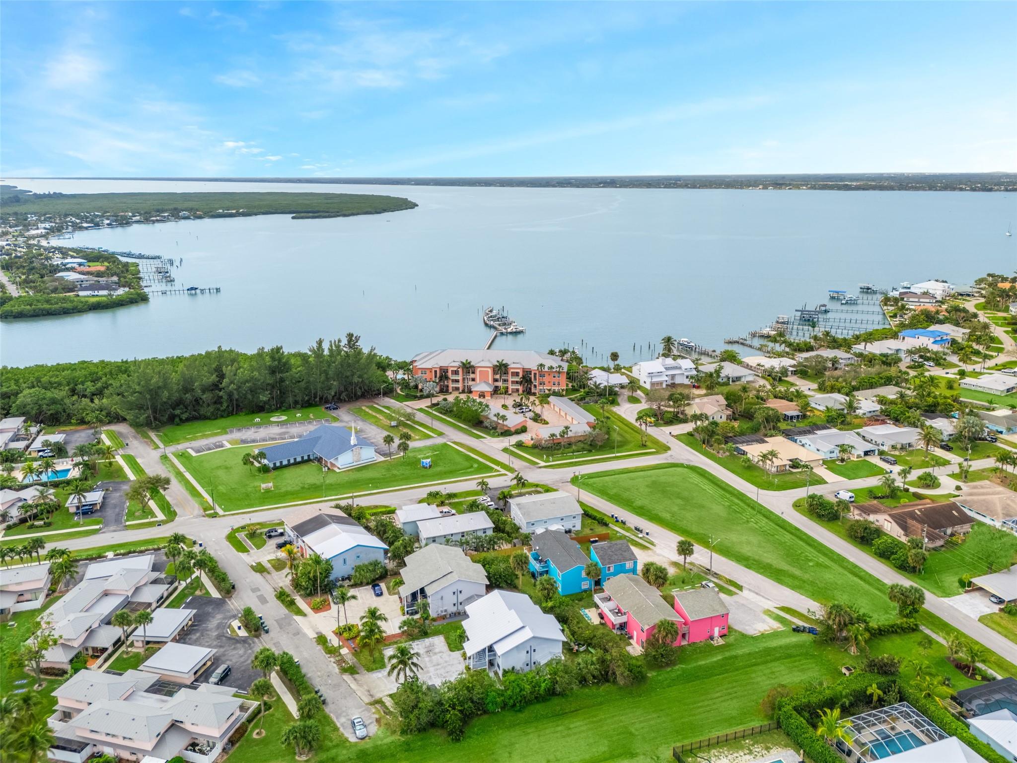 1701 Gulfstream Ave 729