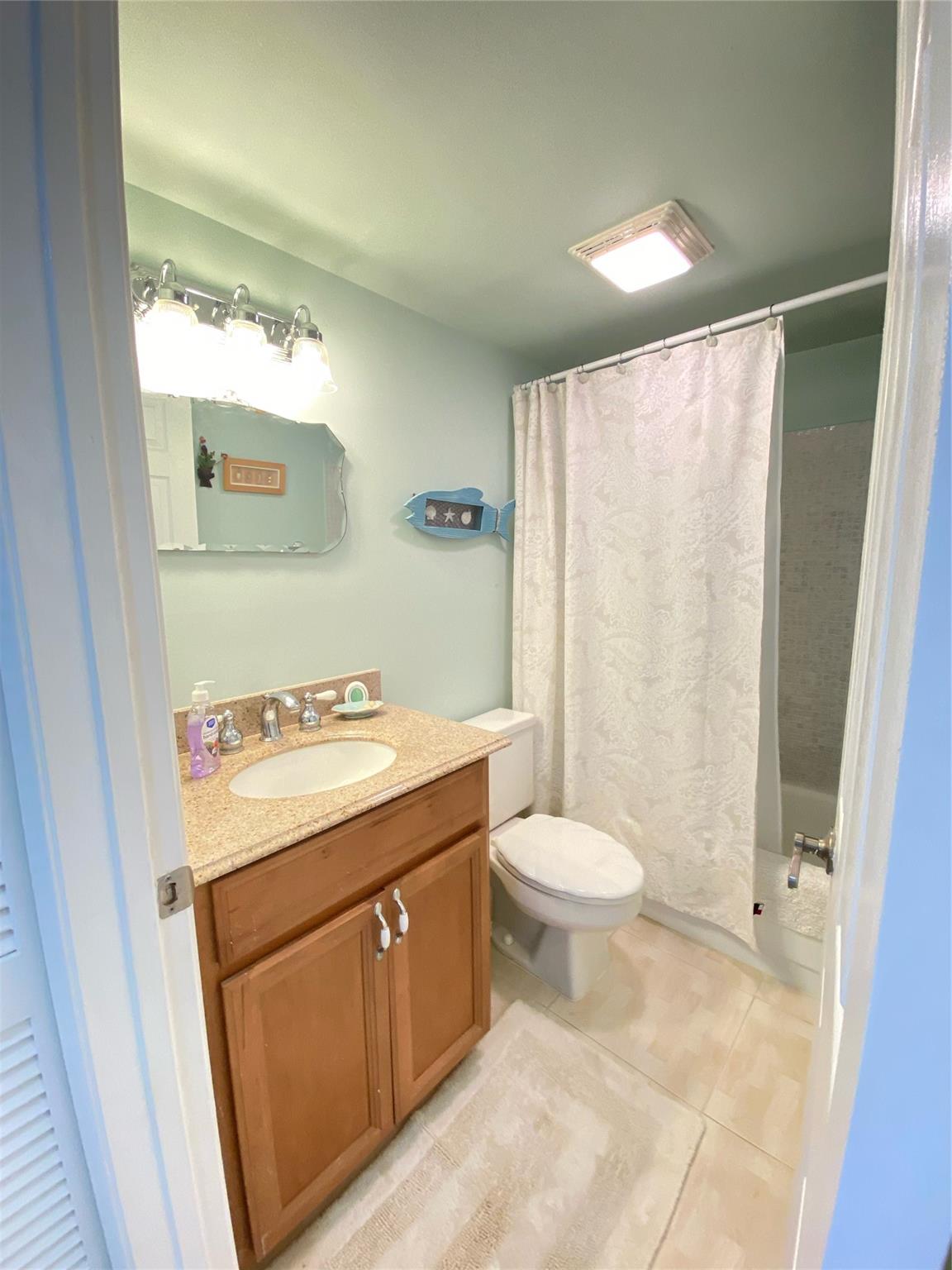 4250 N Highway A1a