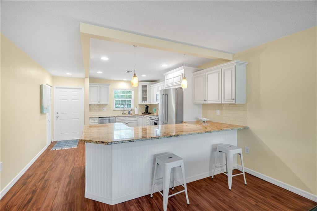 900 Jasmine Lane 203