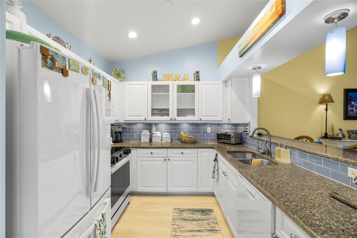 223 River Walk 12, Hutchinson Island Unit: 12