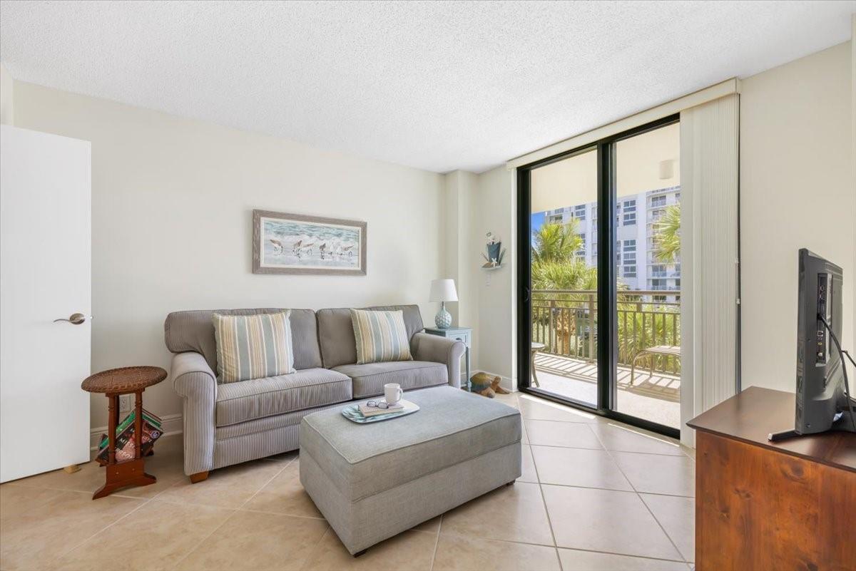 2800 N Highway A1a 307