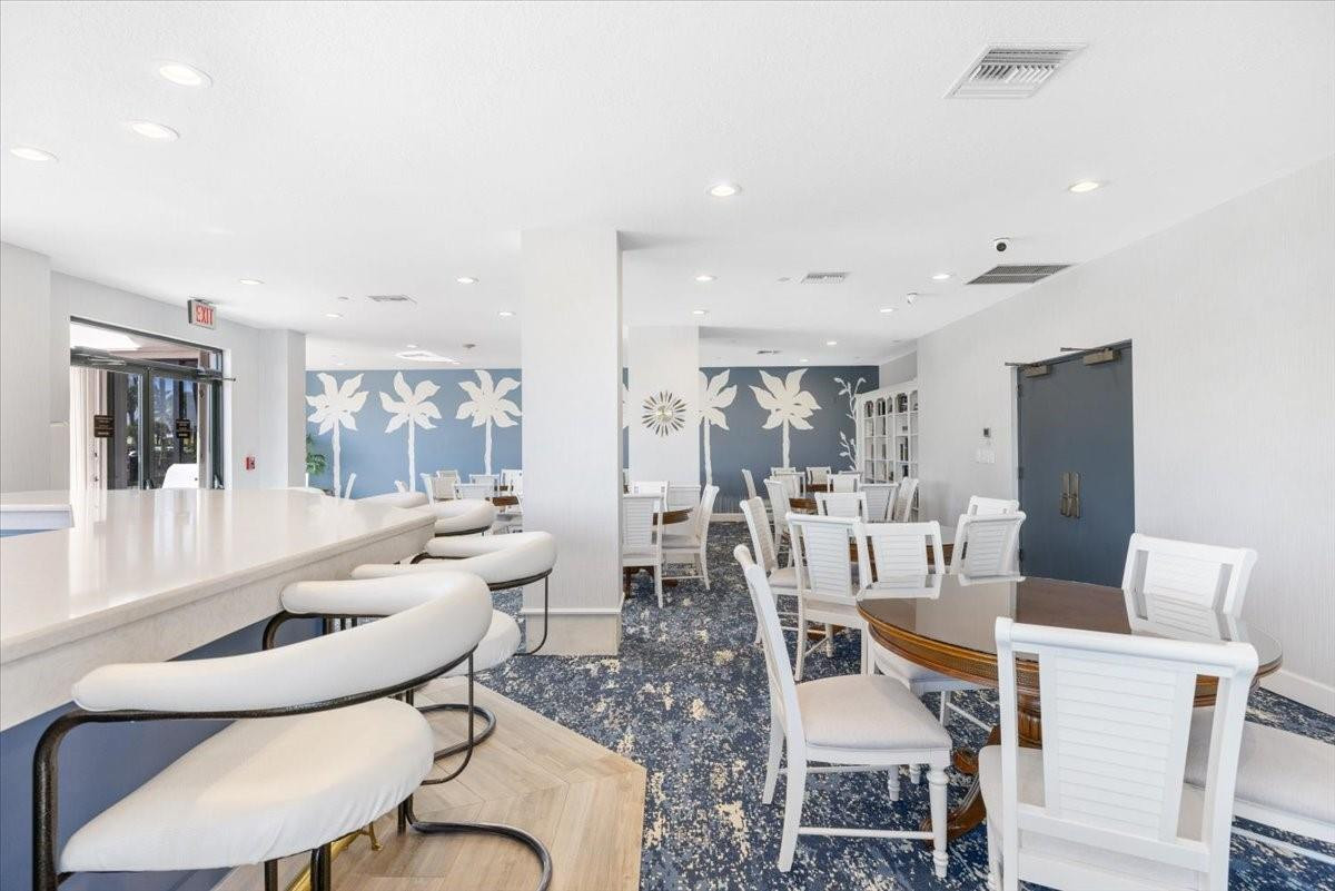 2800 N Highway A1a 307