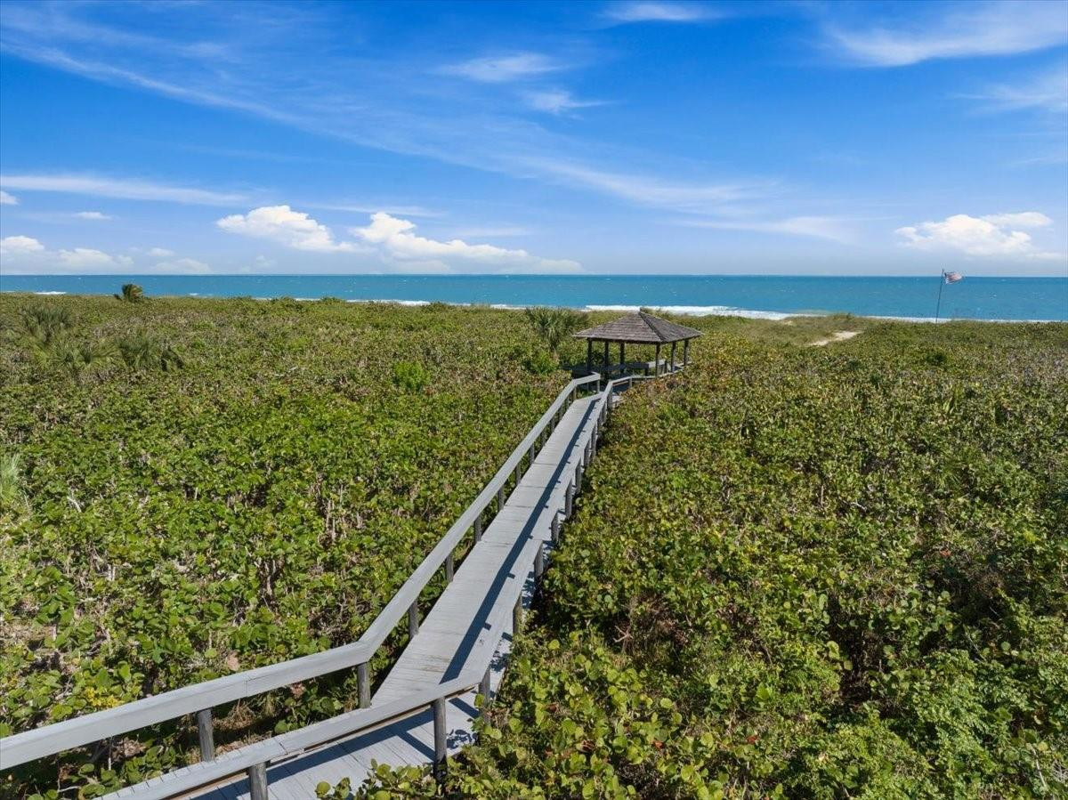 2800 N Highway A1a 307