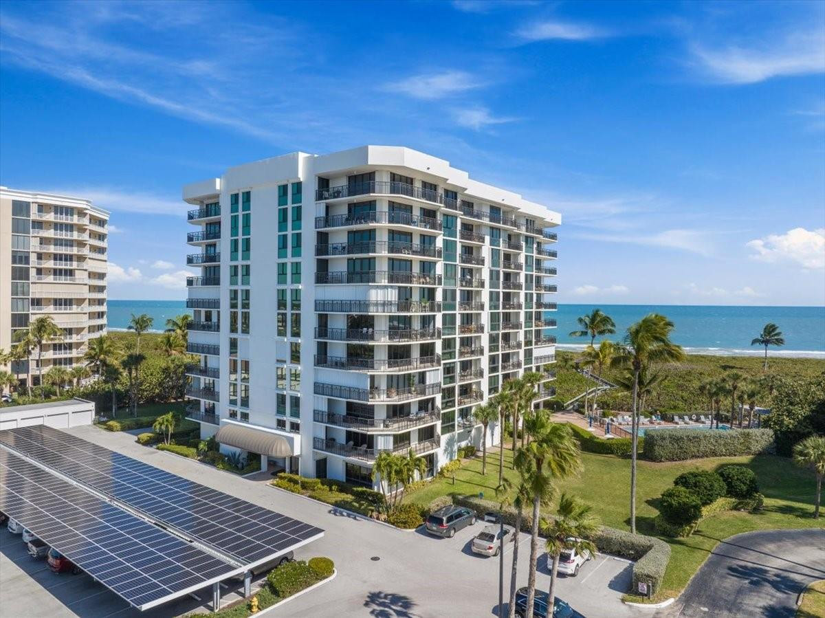 2800 N Highway A1a 307