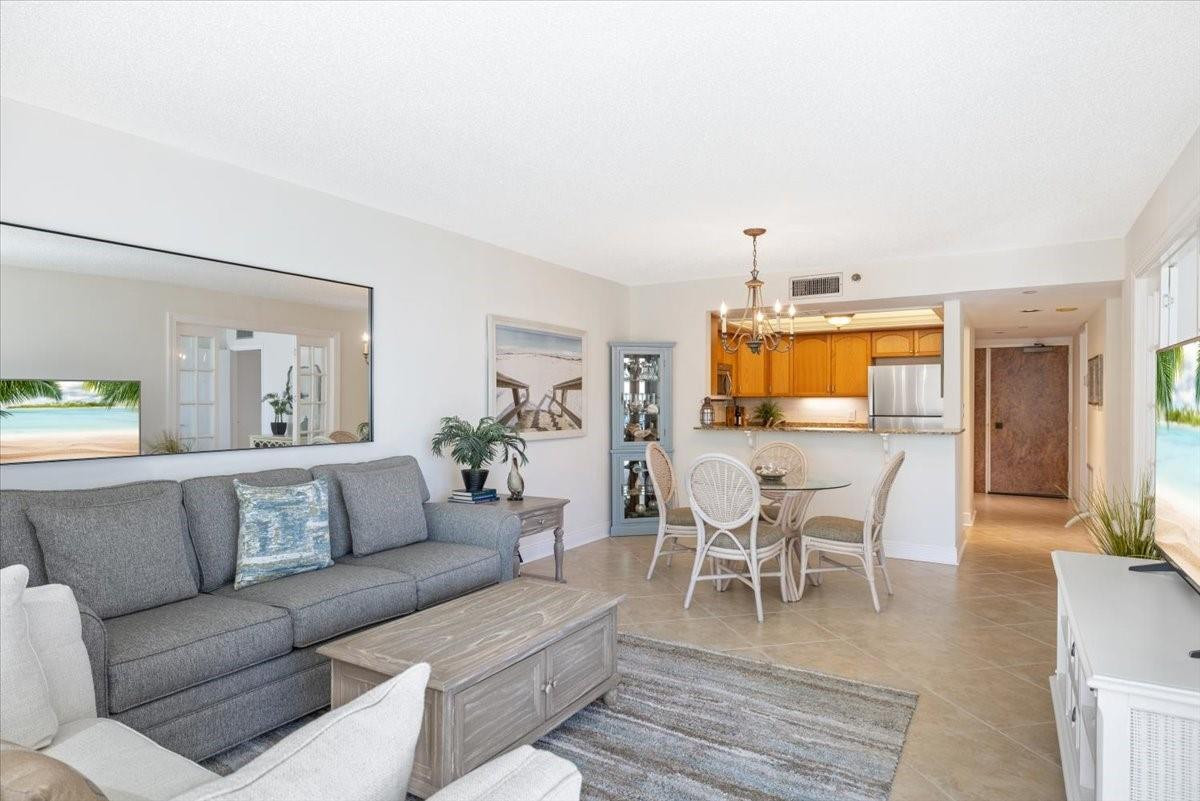 2800 N Highway A1a 307