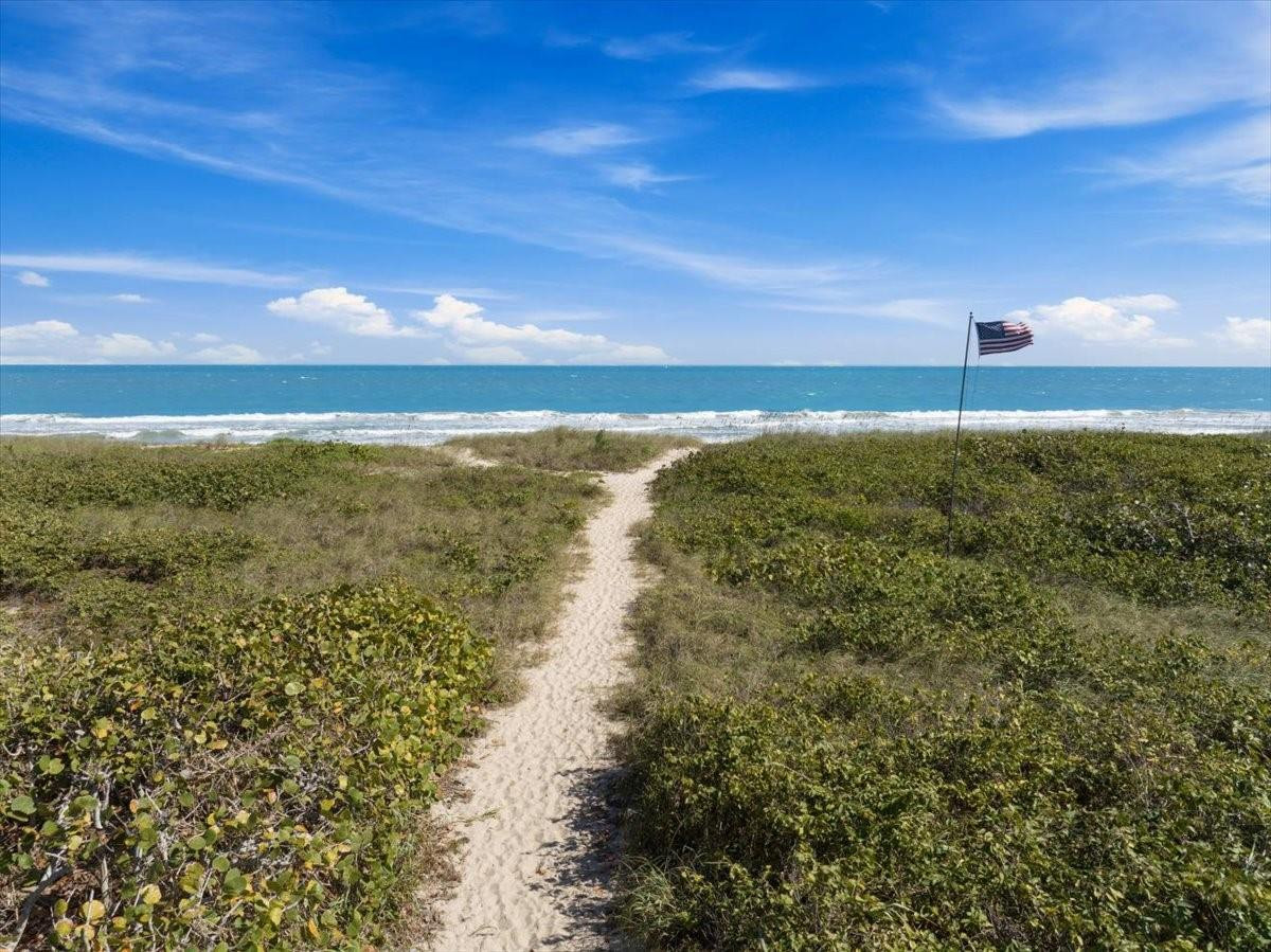 2800 N Highway A1a 307
