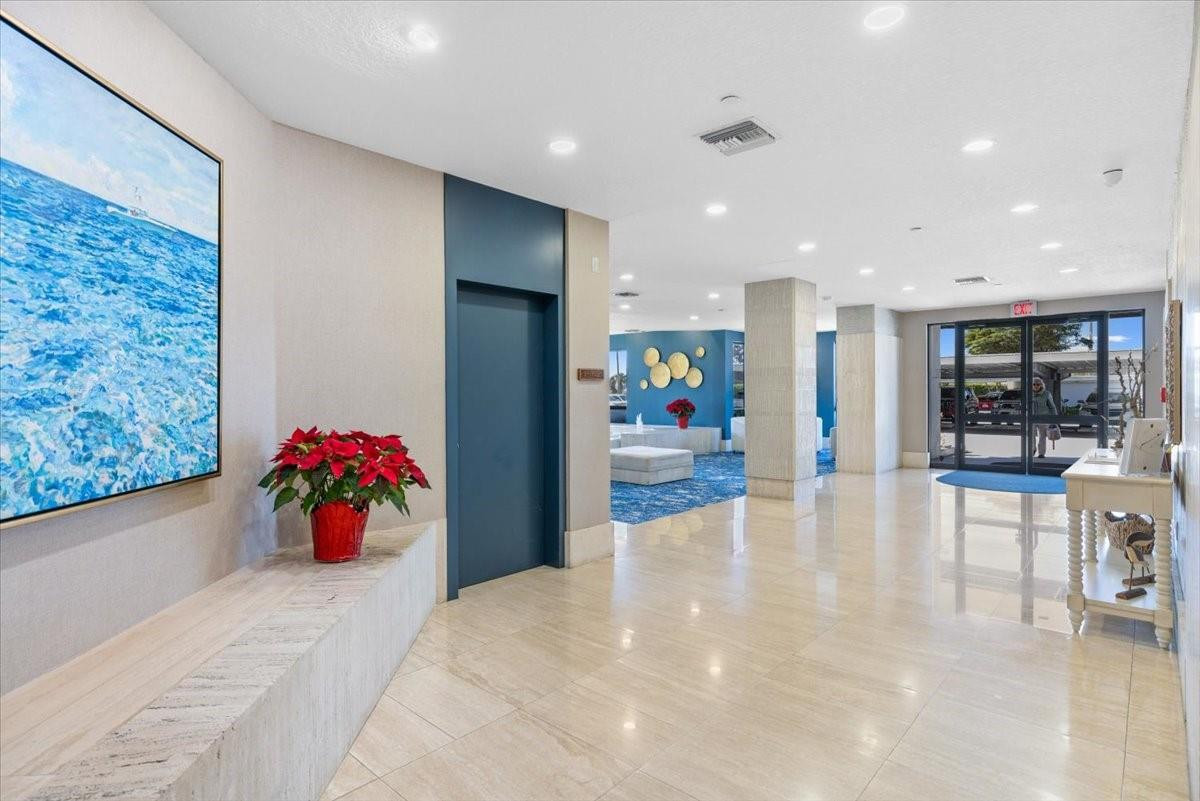 2800 N Highway A1a 307