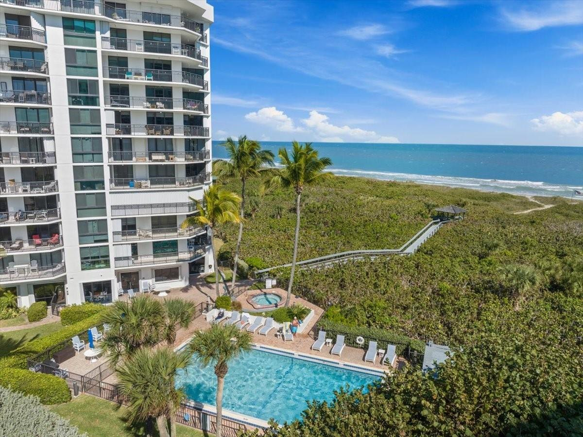 2800 N Highway A1a 307