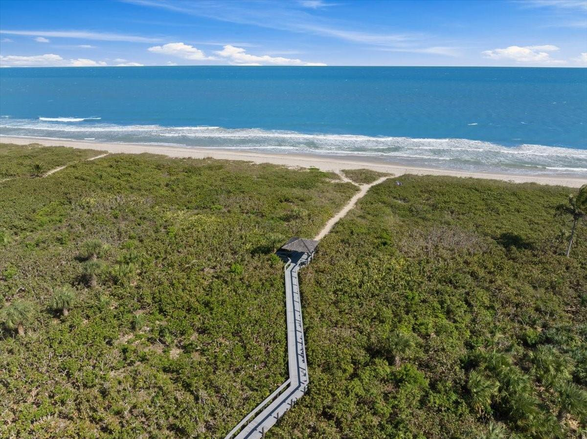 2800 N Highway A1a 307