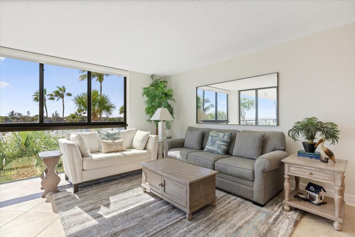 2800 N Highway A1a 307