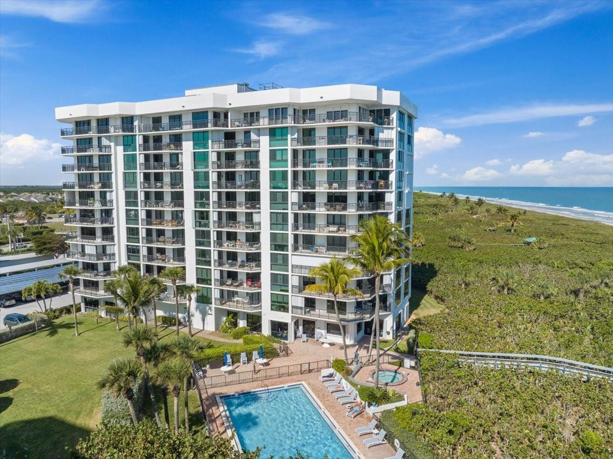 2800 N Highway A1a 307