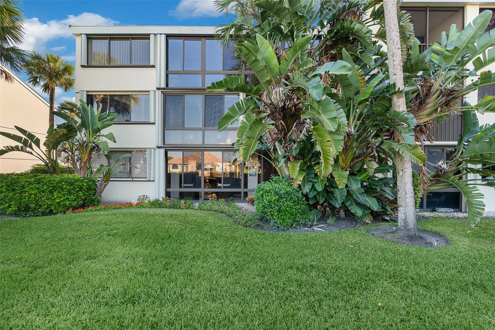 1825 Tarpon Lane 106