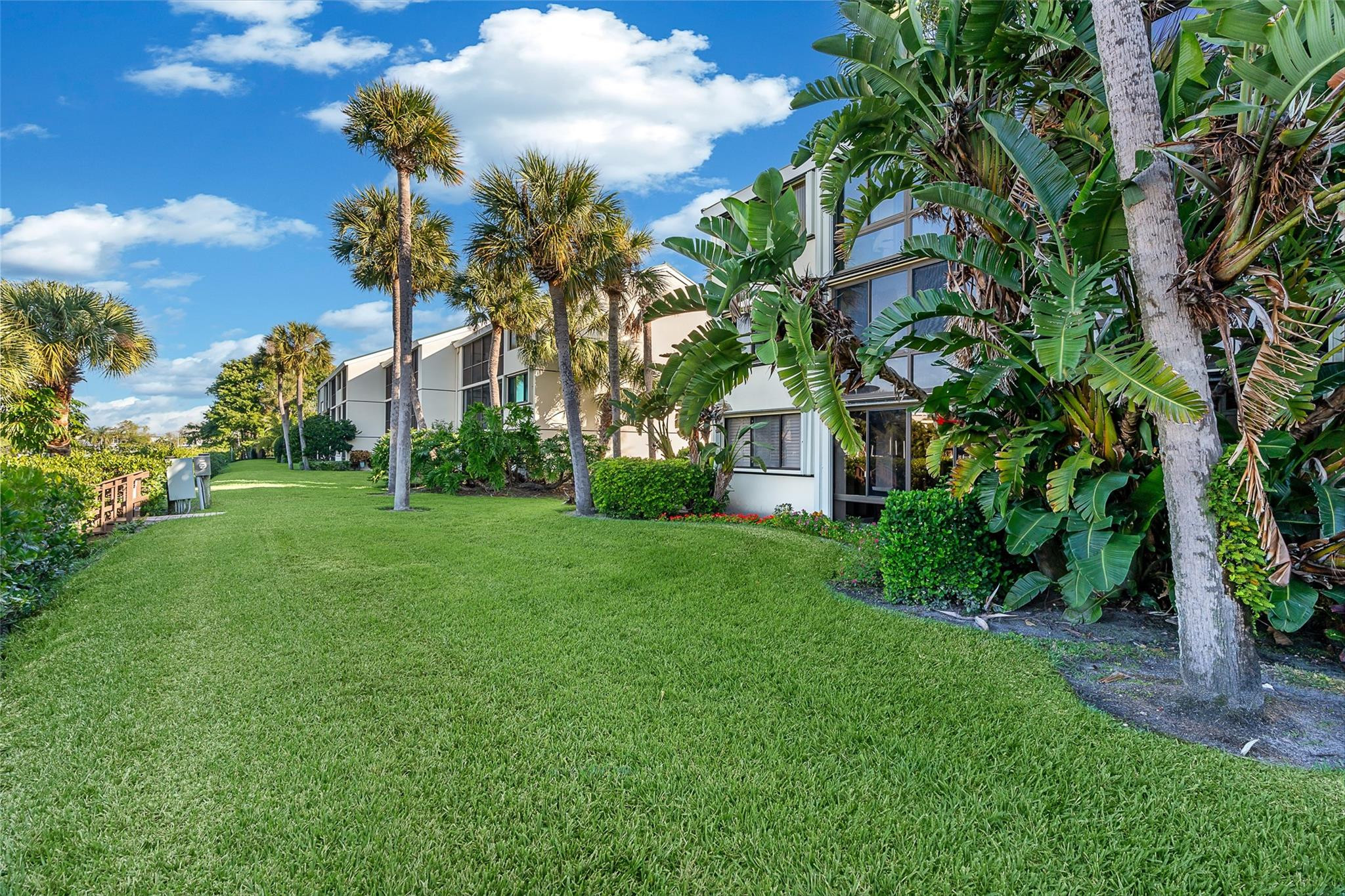 1825 Tarpon Lane 106