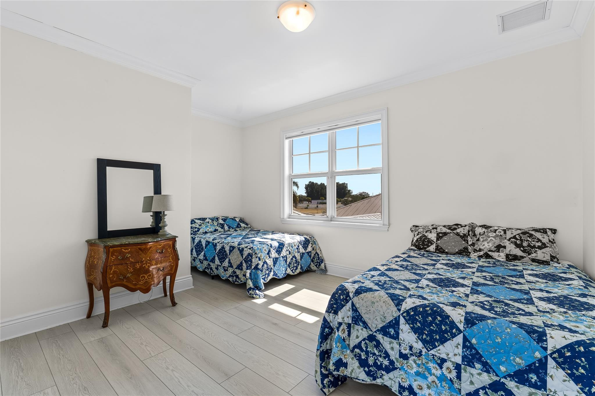 7634 S Polo Grounds Lane