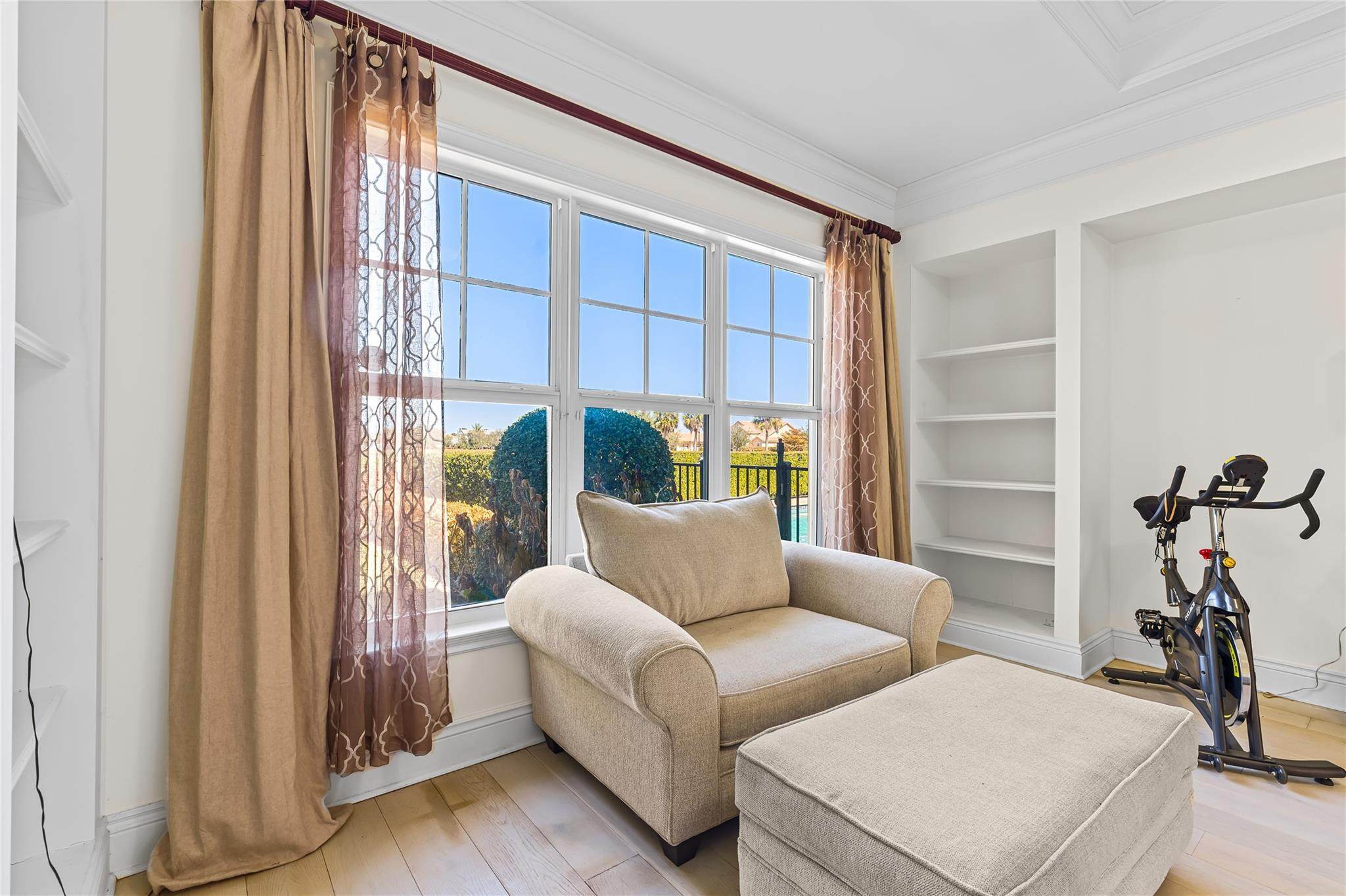 7634 S Polo Grounds Lane