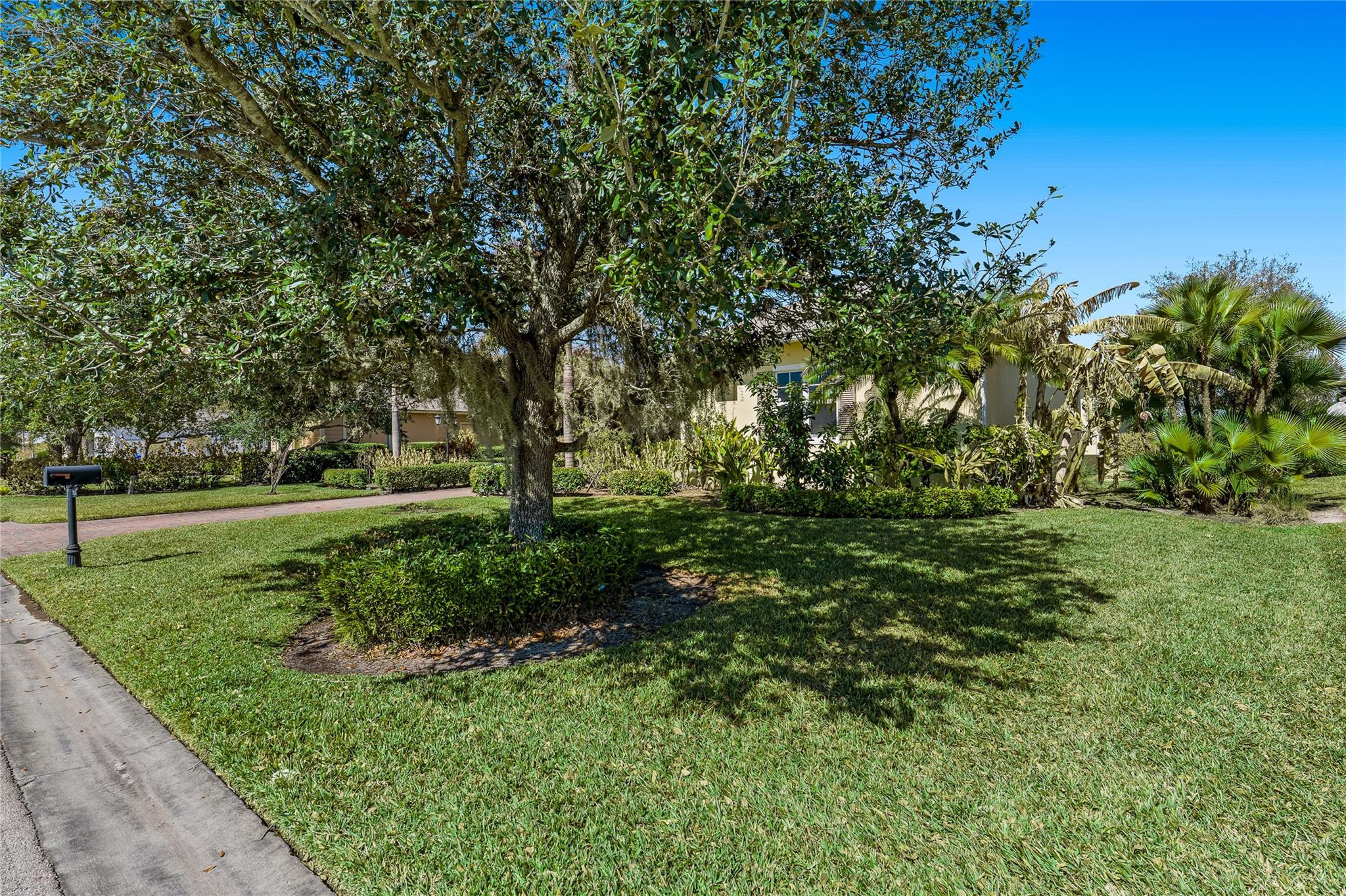 7634 S Polo Grounds Lane