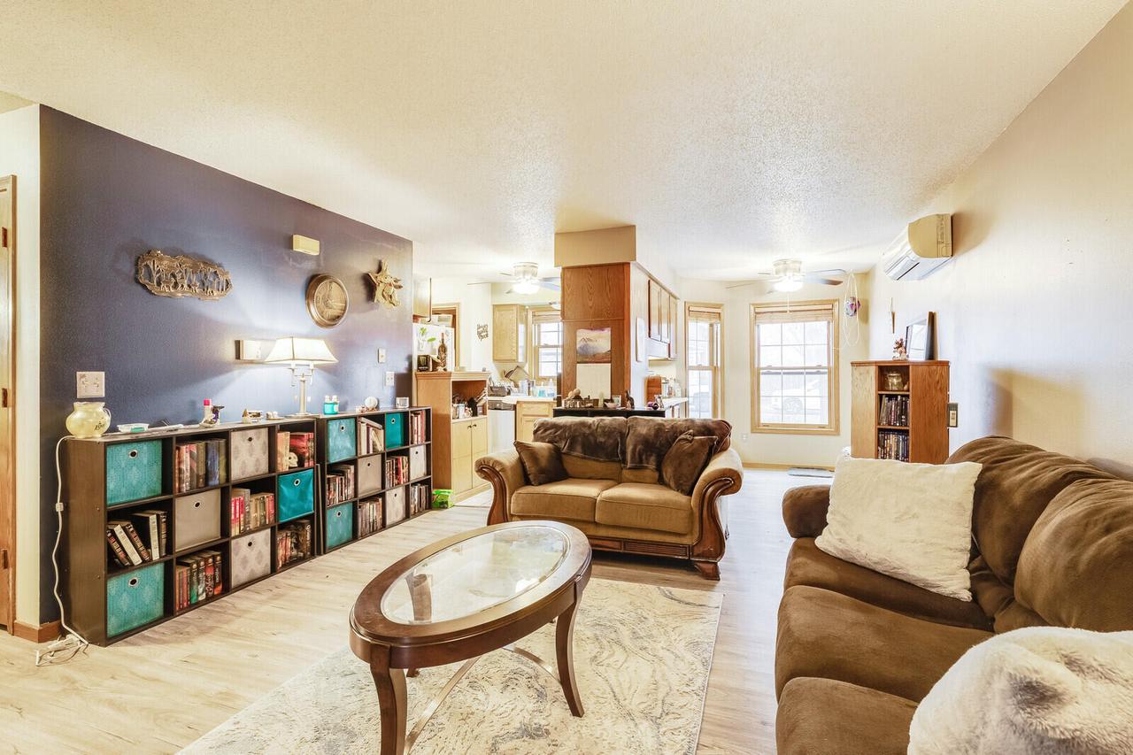 1400 Redfield STREET 5