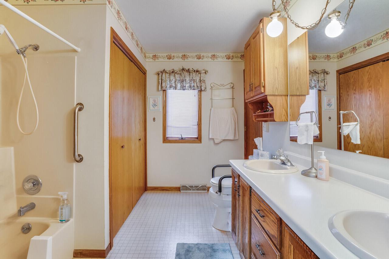 3465 Woodbridge COURT