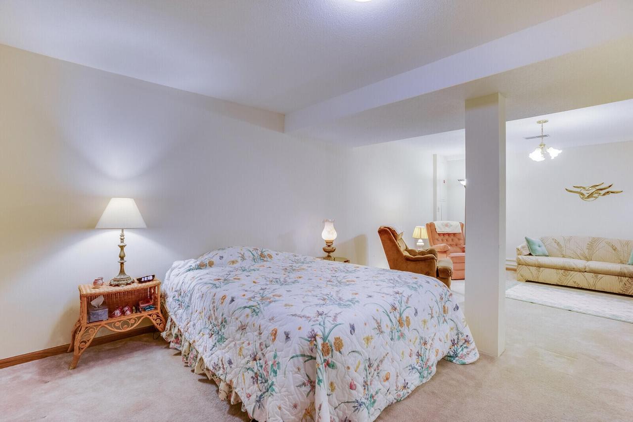 3465 Woodbridge COURT