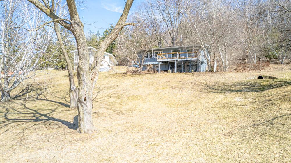 N1967 Wedgewood DRIVE EAST East