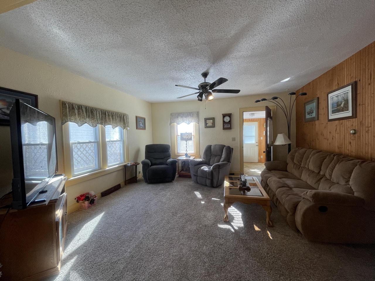 511 Oak STREET SOUTH South