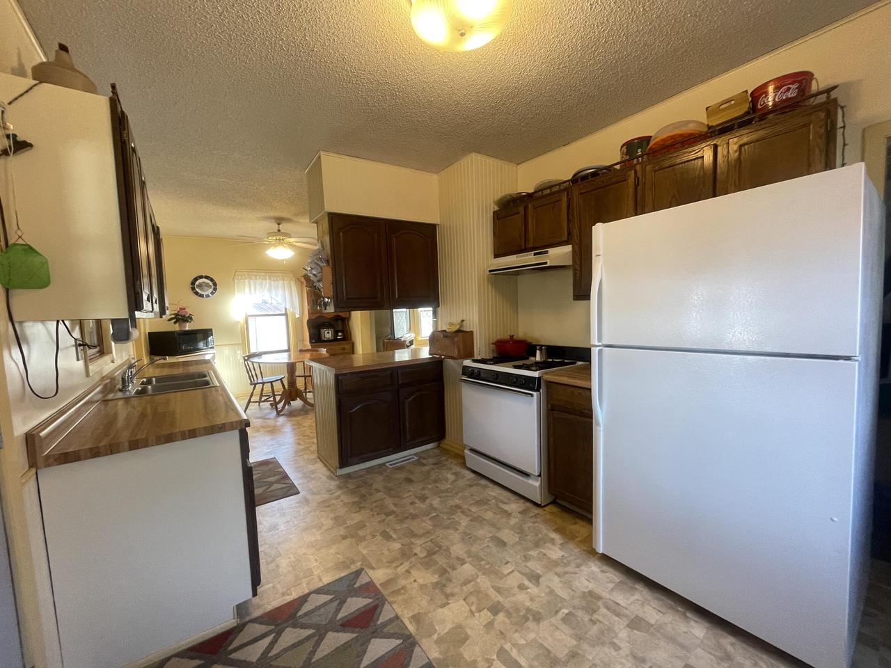 511 Oak STREET SOUTH South