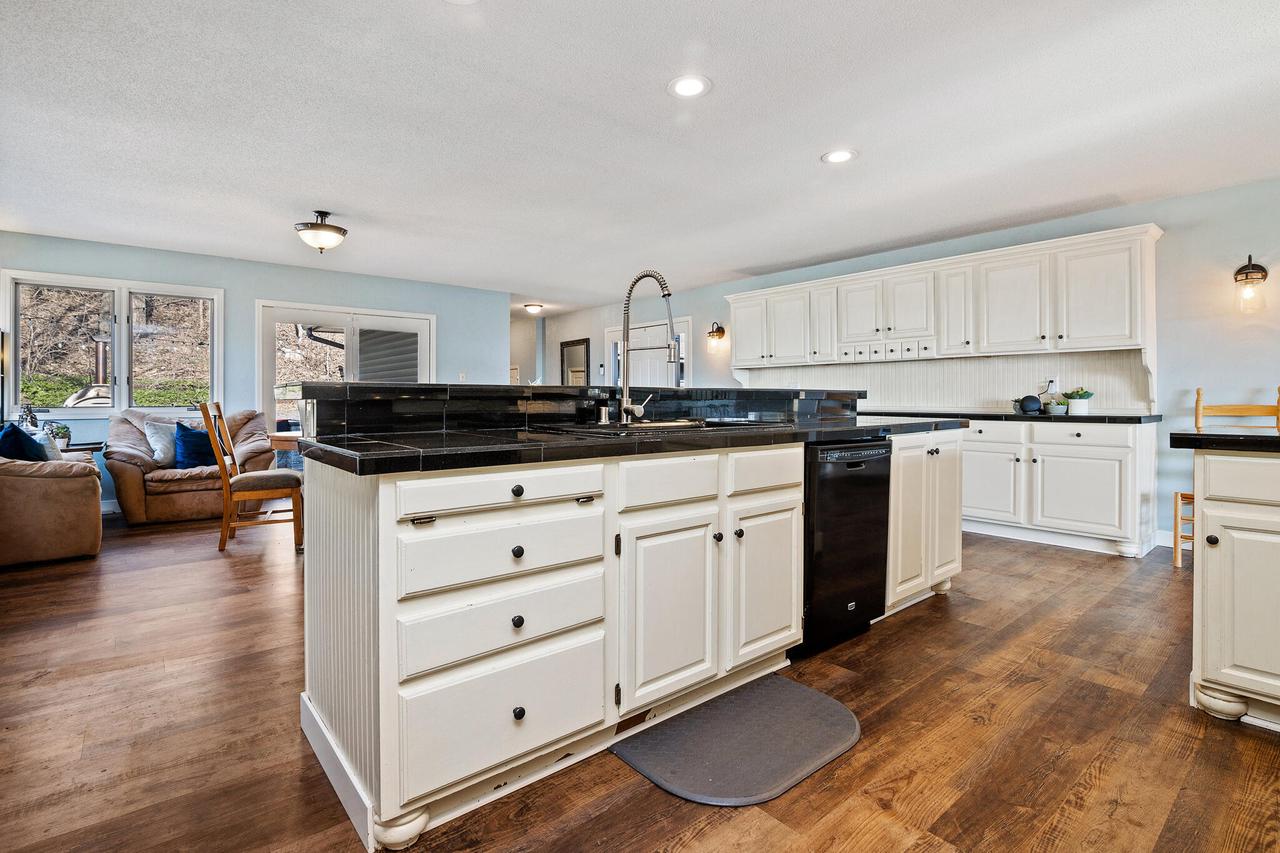 N4427 Meadow Wood Rd