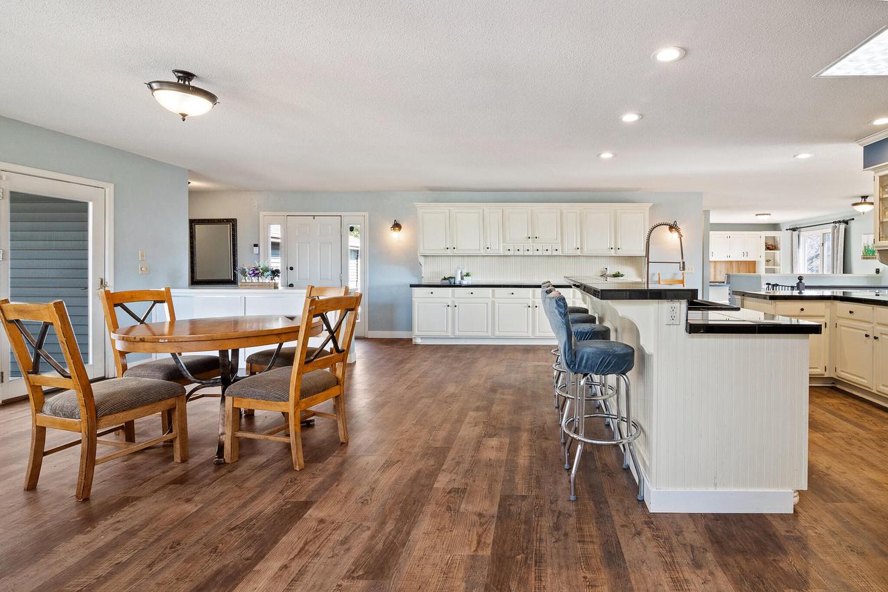 N4427 Meadow Wood Rd