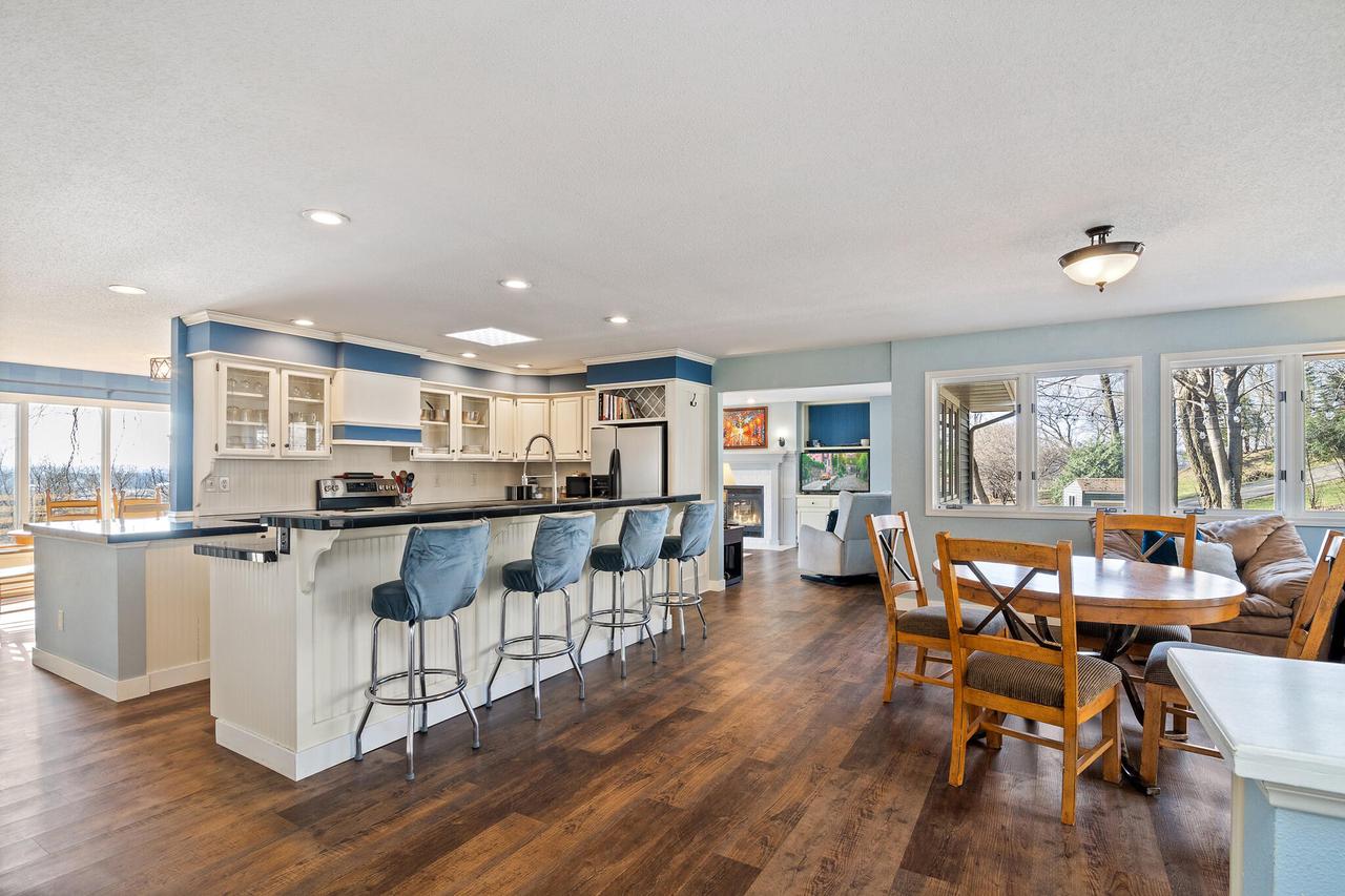 N4427 Meadow Wood Rd