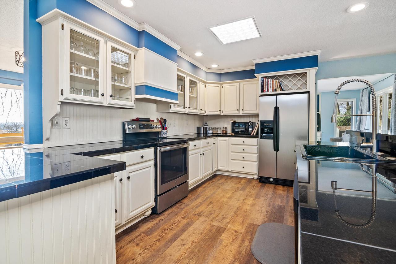 N4427 Meadow Wood Rd