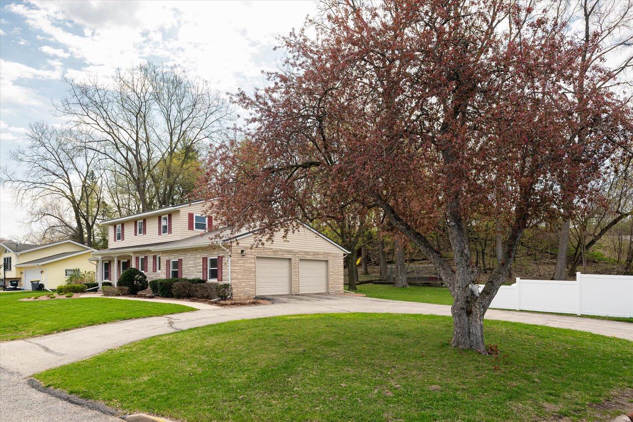 W5891 Coulee Springs LANE