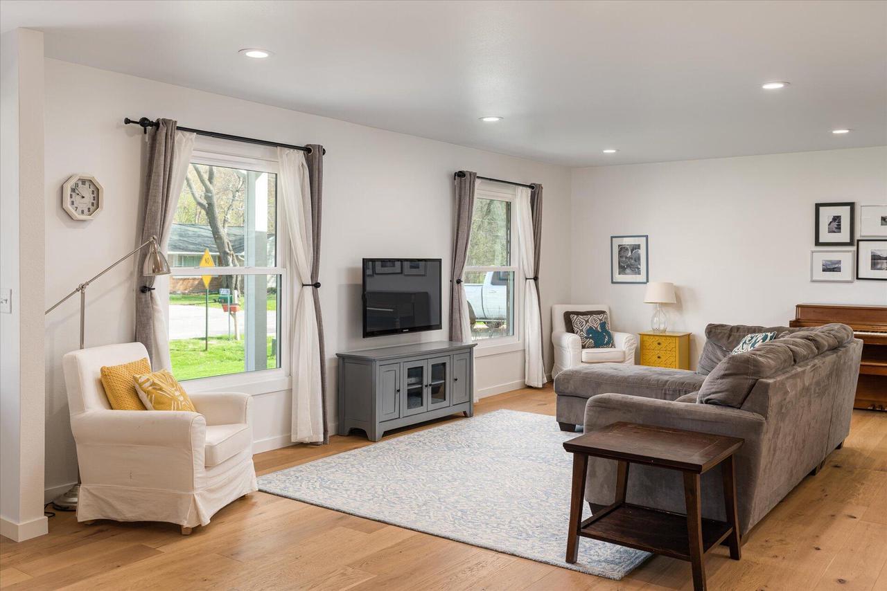 W5891 Coulee Springs LANE