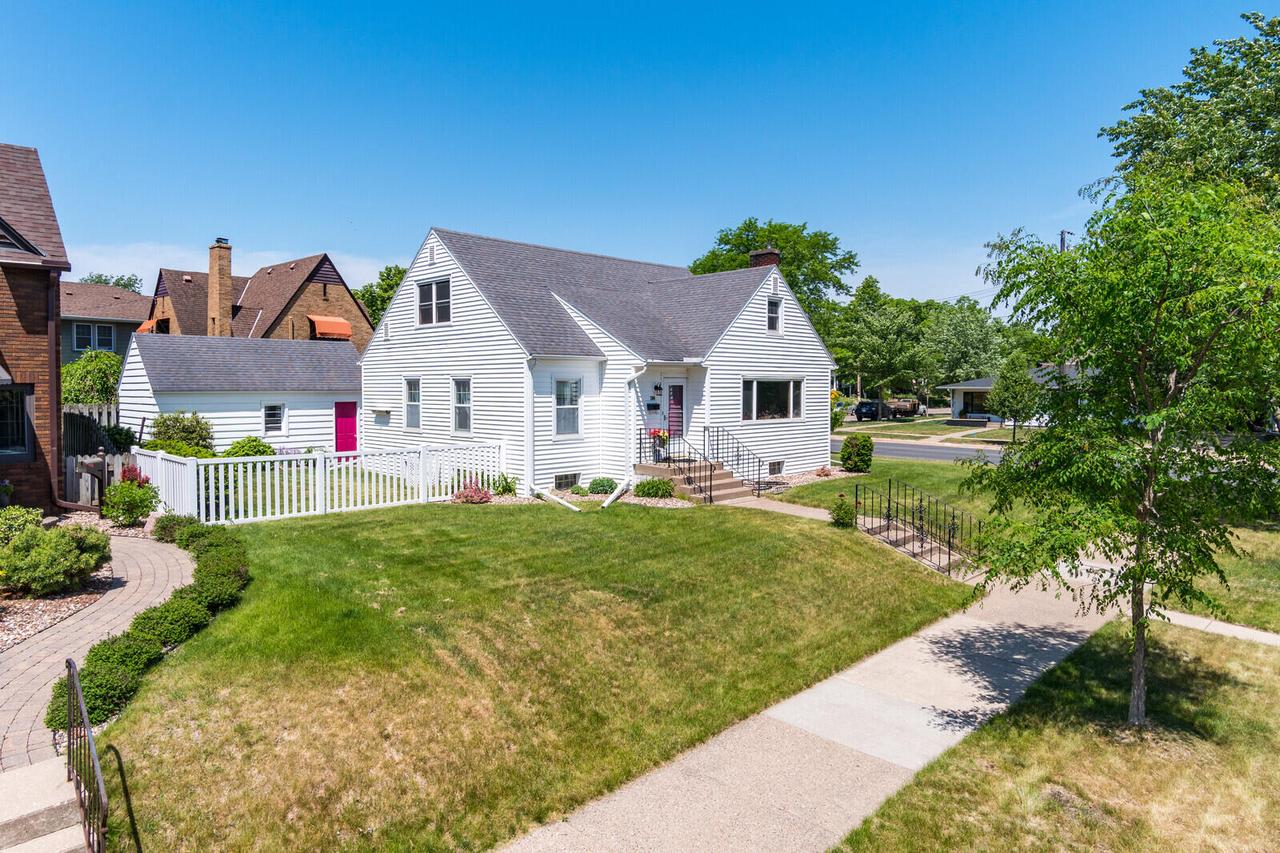 304 19th STREET SOUTH South