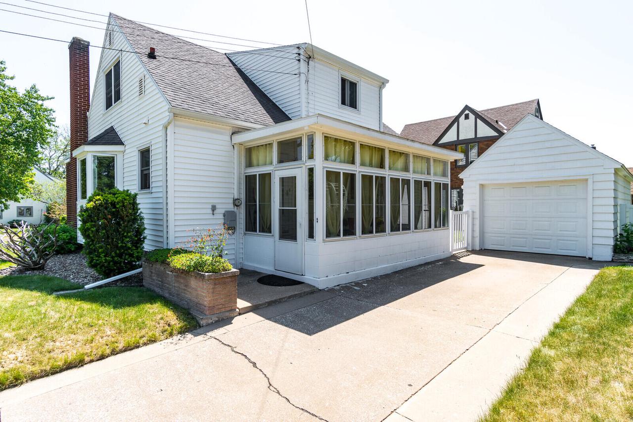 304 19th STREET SOUTH South