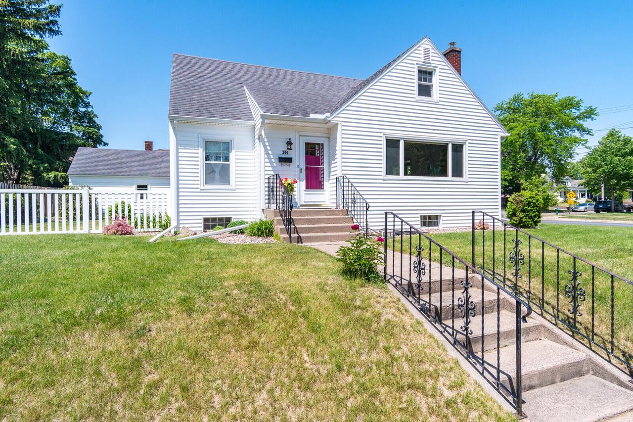 304 19th STREET SOUTH South