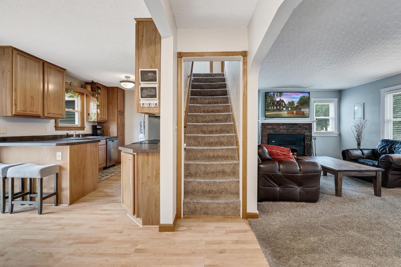 1741 Bainbridge STREET