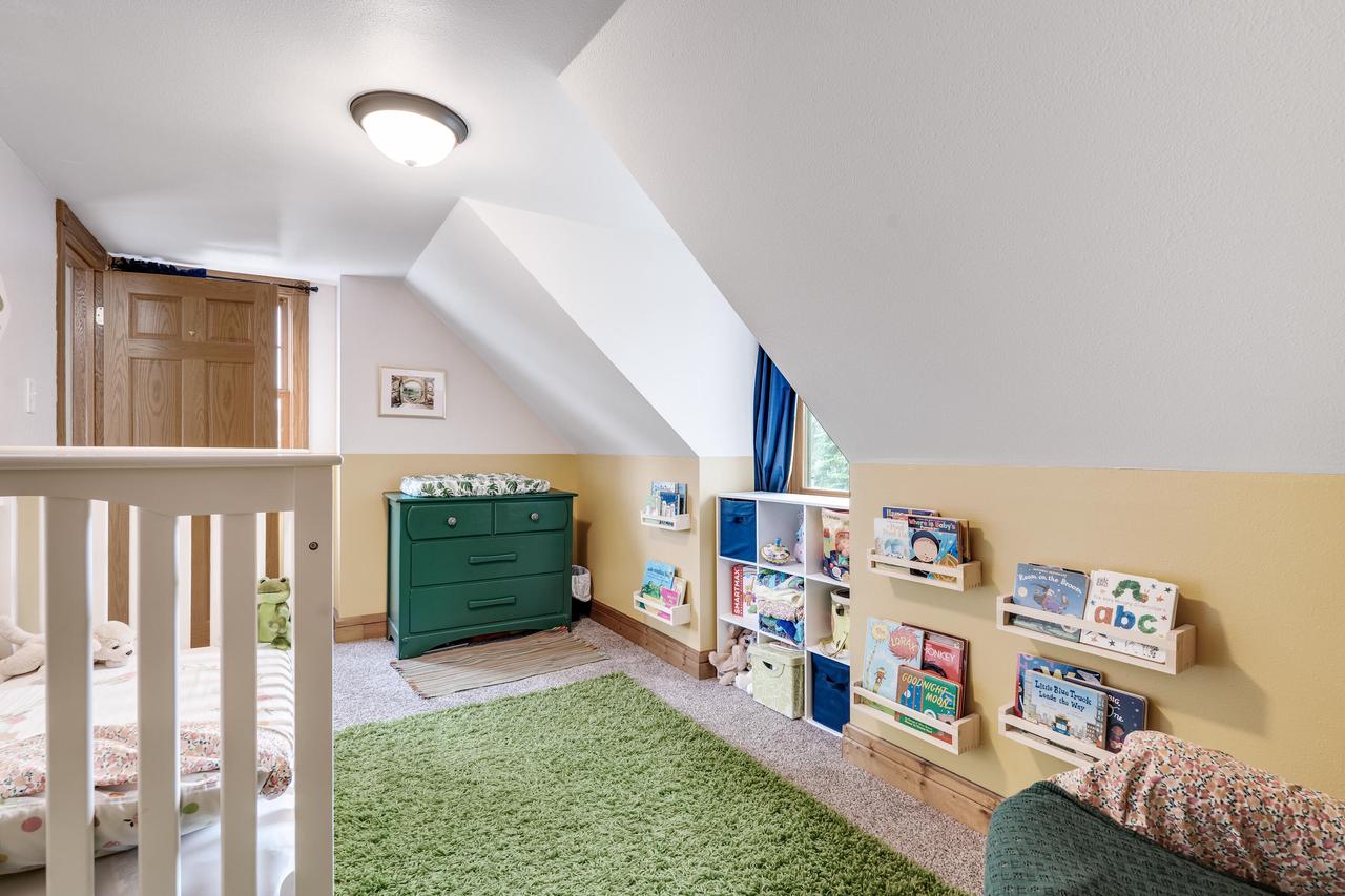 1741 Bainbridge STREET