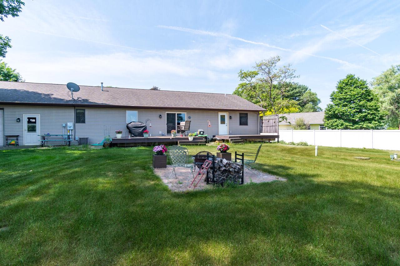 N5468 Eagle Circle LANE EAST East