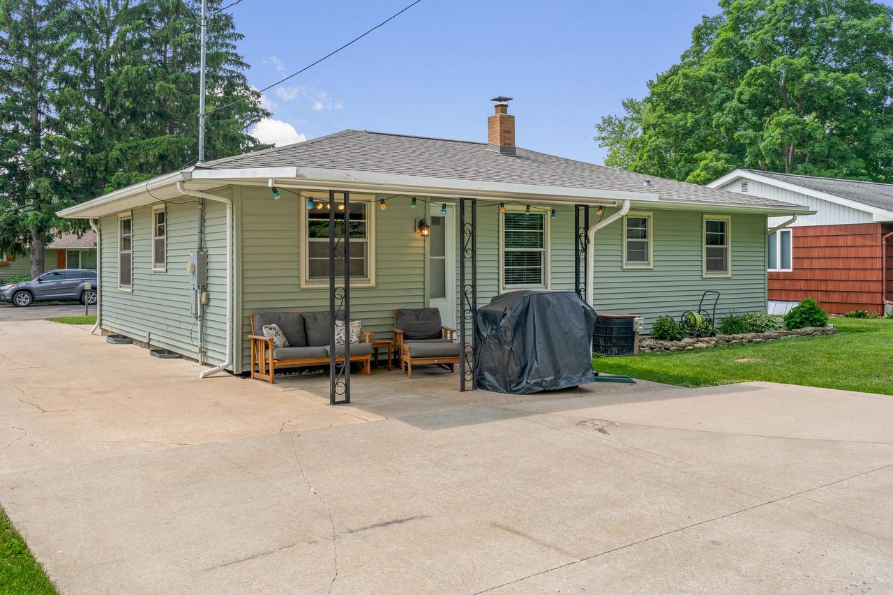 2329 31st STREET SOUTH South