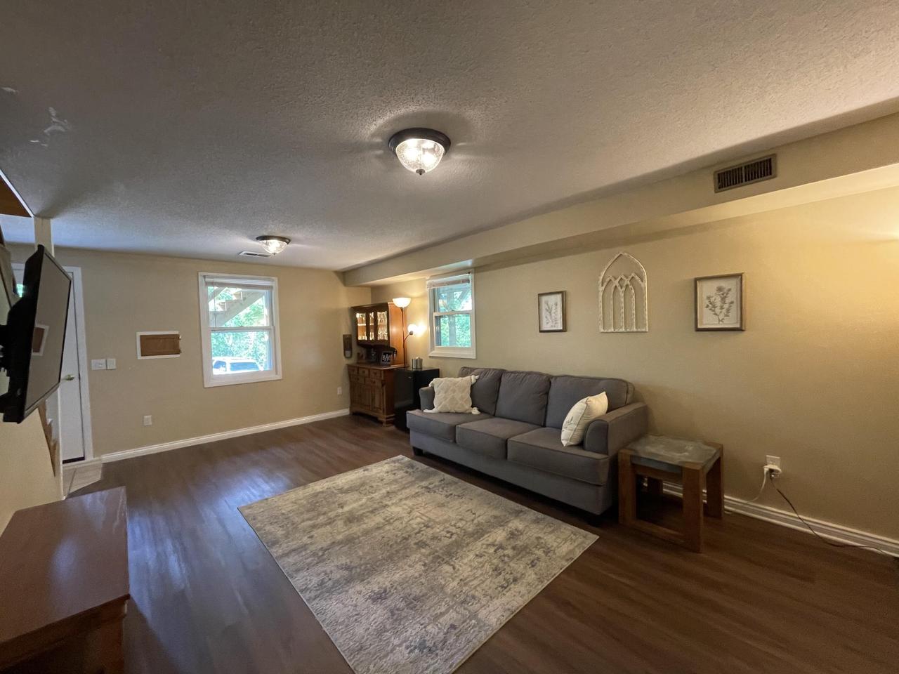 5953 Country Club ROAD