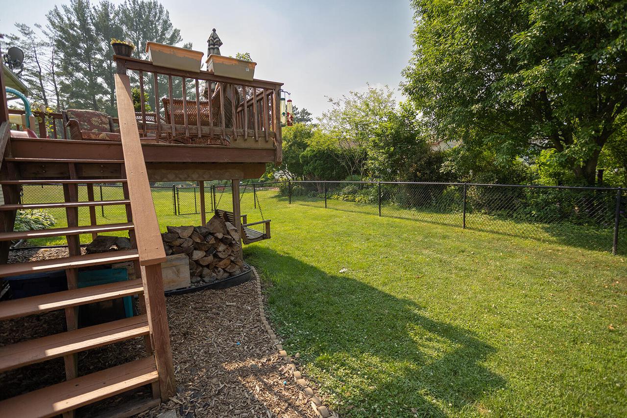 N1100 Bloomer Mill ROAD