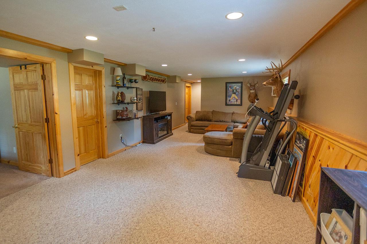 N1100 Bloomer Mill ROAD